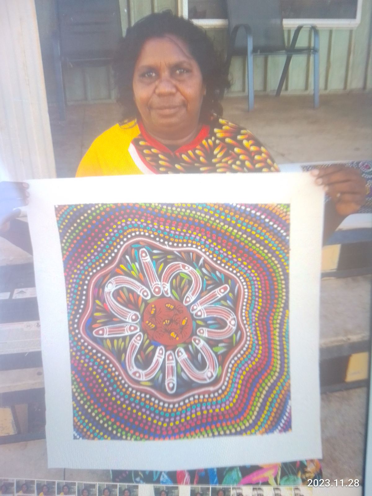 Selina Numina Kamprina - Women Collecting Bush Medicine Leaves and Honey Ants .48-8