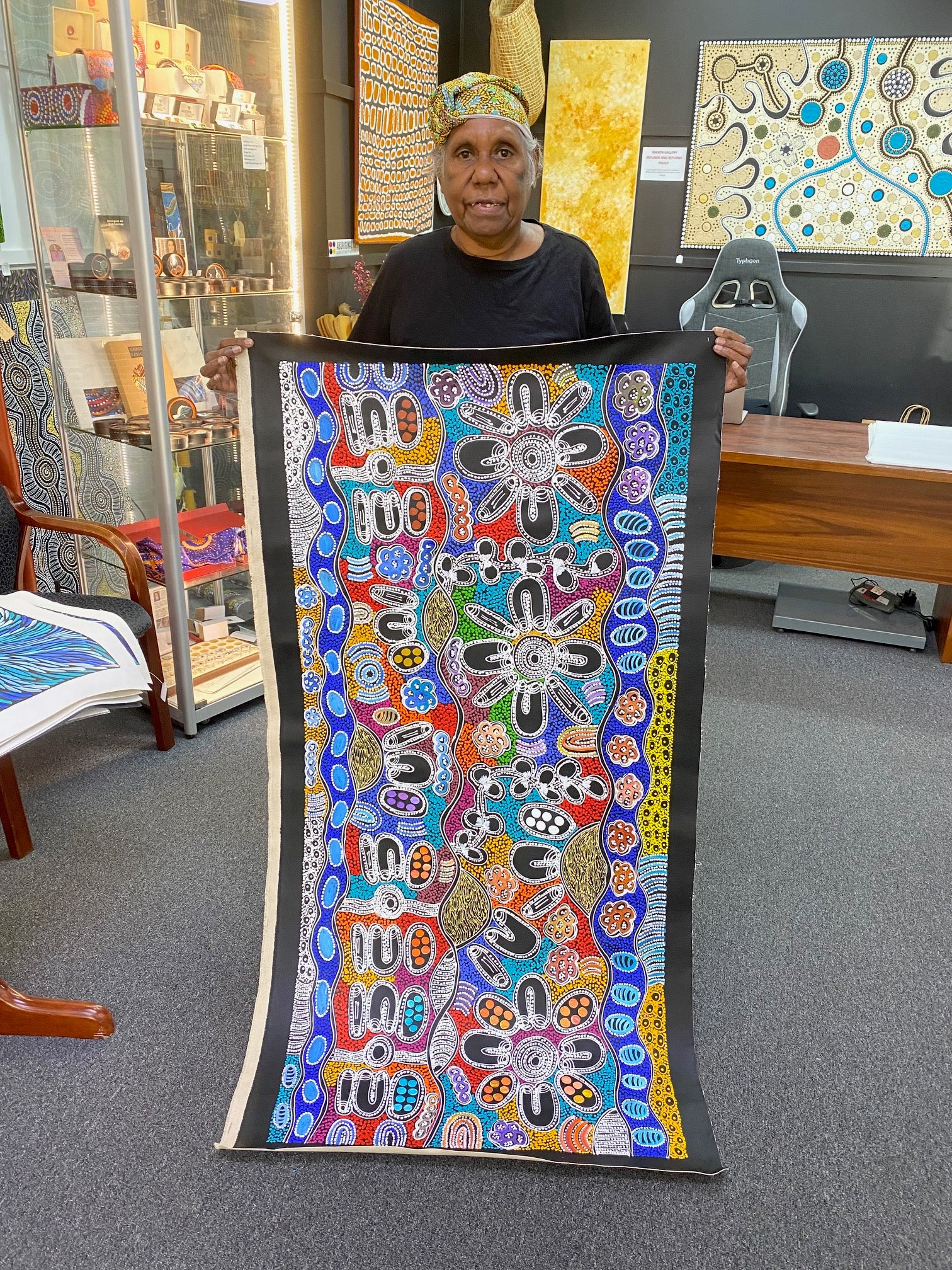 Lanita Numina - Women Collect Bushtuckers - 142x67cm .77-14