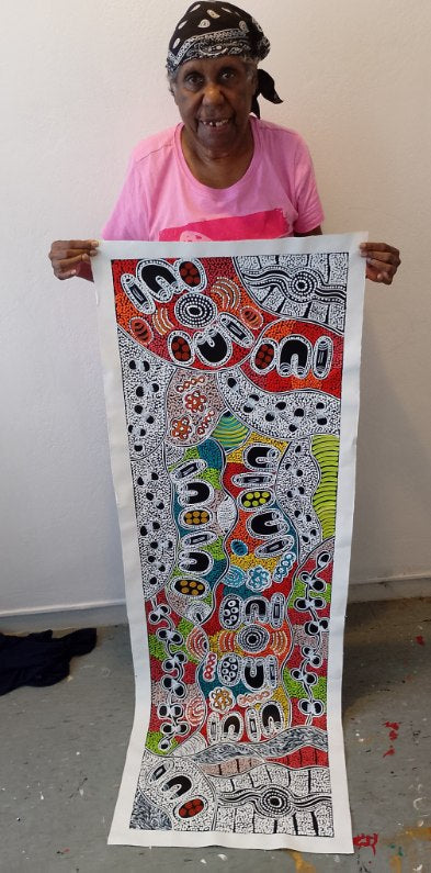 Lanita Numina - Women Collect Bush Tucker .13-5