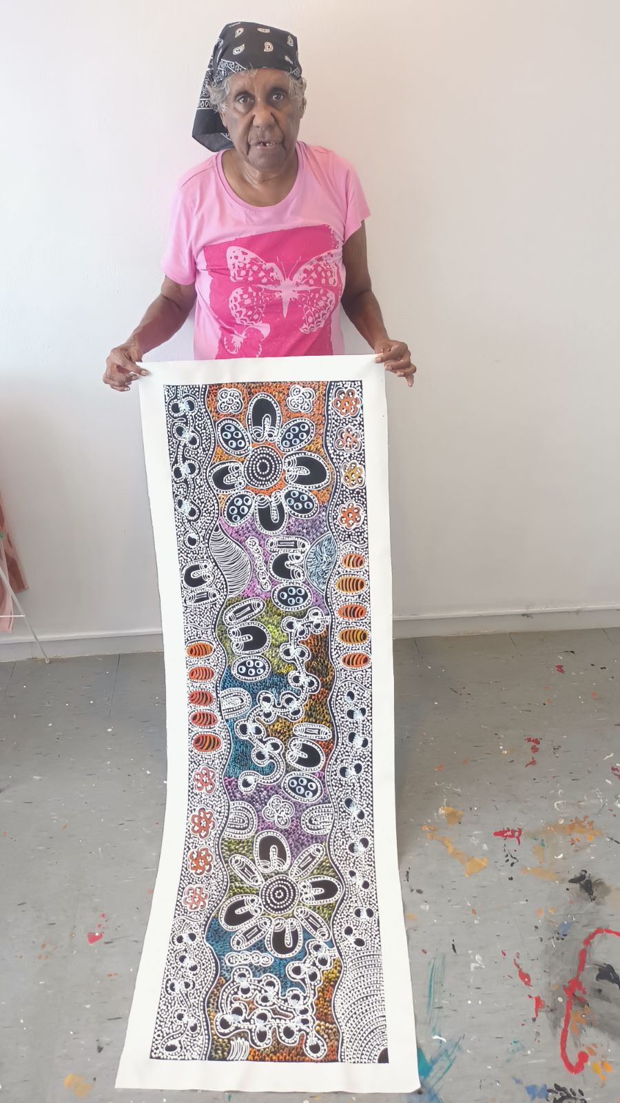 Lanita Numina - Women Collect Bush Tucker .13-8