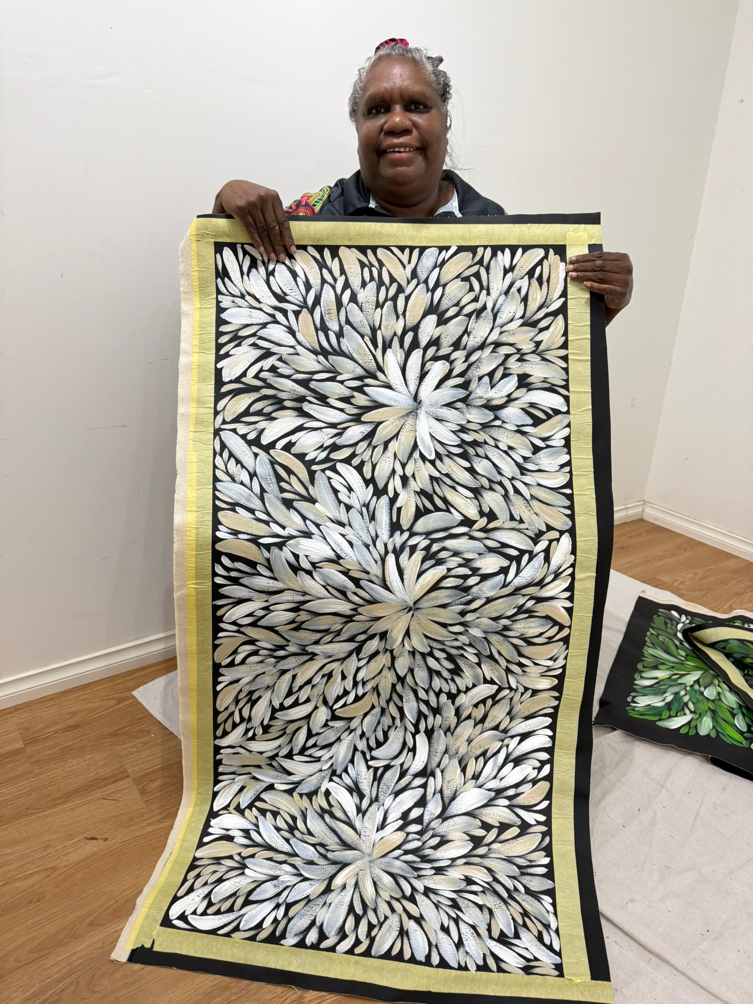 Louise Numina Napananka - Bush Medicine Leaves .22-16