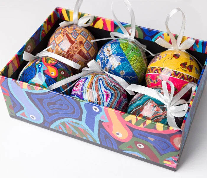 6 Pack Christmas Baubles - The Torch