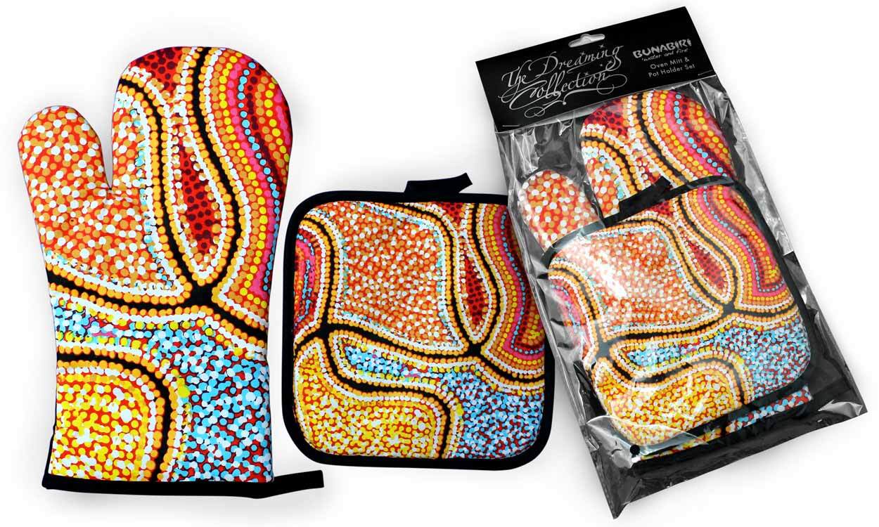 Oven Glove & Pot holder Set - Valma White - Snake Dreaming