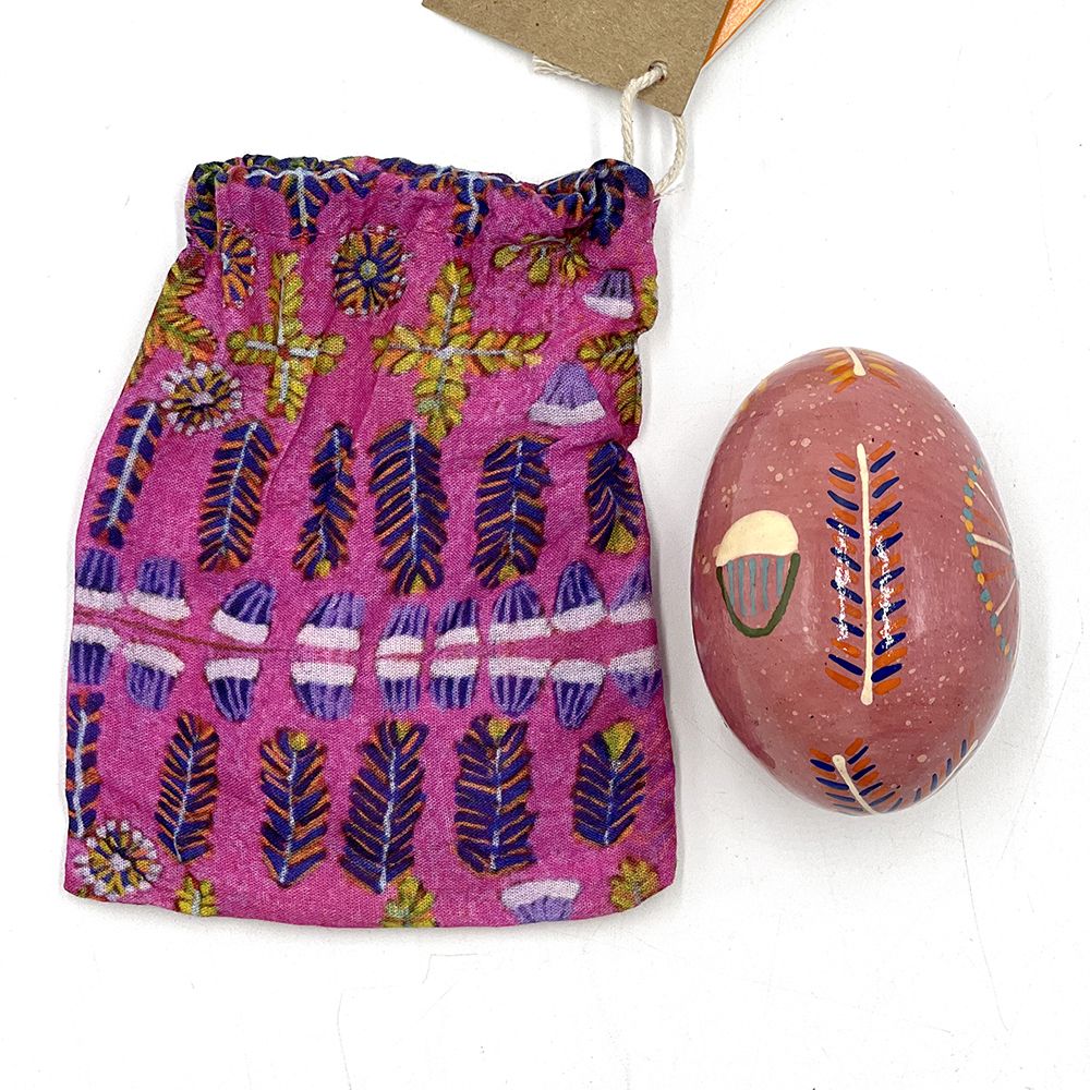 Ornamental Egg -  Rosie Ross - with bag