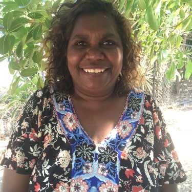 Aboriginal Artist Selina Numina Kamprina whose artwork can be found at Raintree Art, Aboriginal Art Ballarat